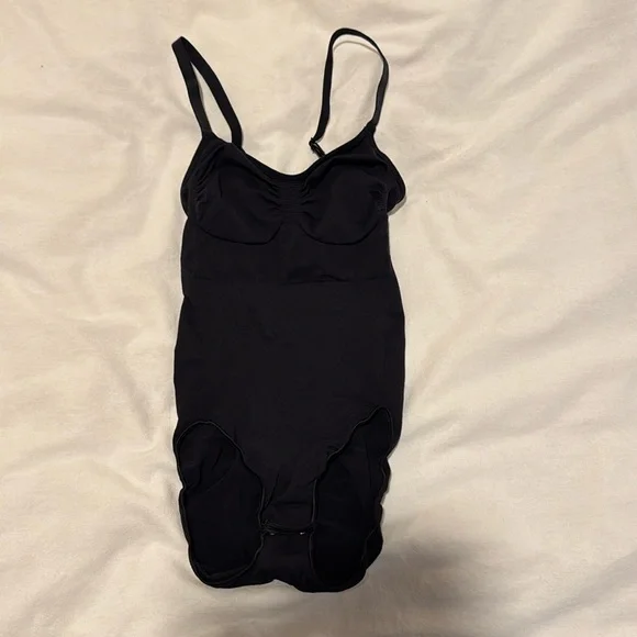 Skims Seamless Sculpt Brief Bodysuit (S/M) - Picture 1 of 5